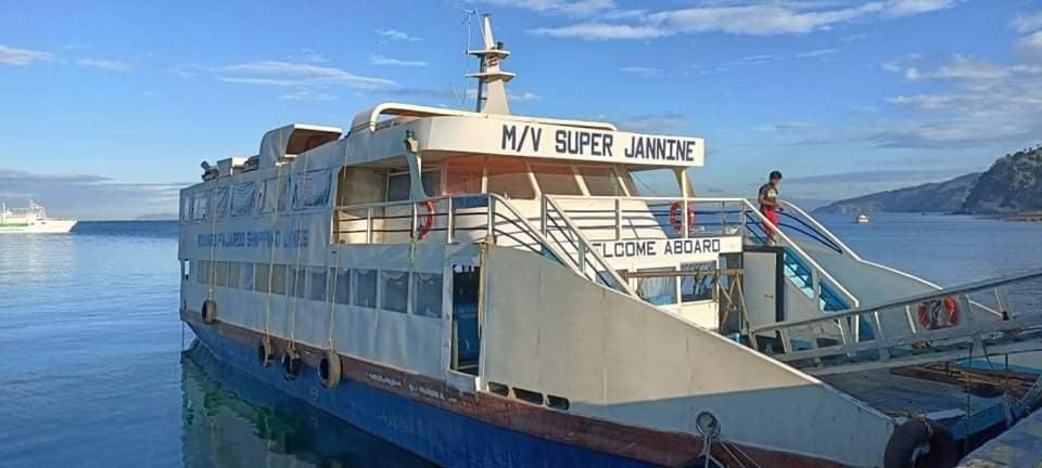 Manzil Anilao B&B Mabini  Ngoại thất bức ảnh